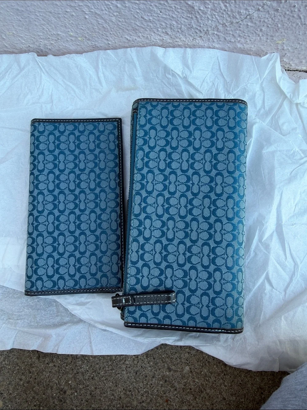 Vintage Coach Soho signature C checkbook wallet Like New Y2K Rare HTF